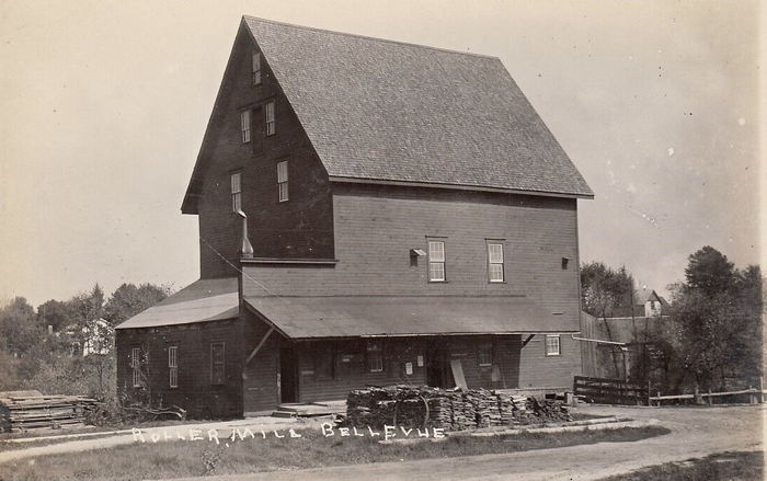 Bellevue - Vintage Postcard (newer photo)